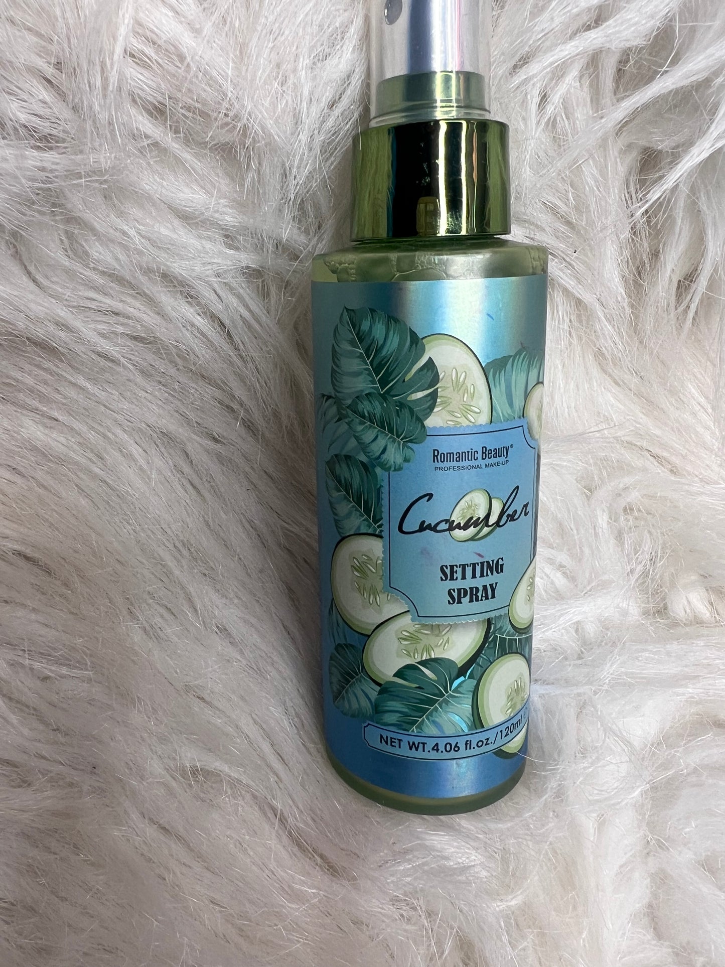 Romantic beauty setting spray