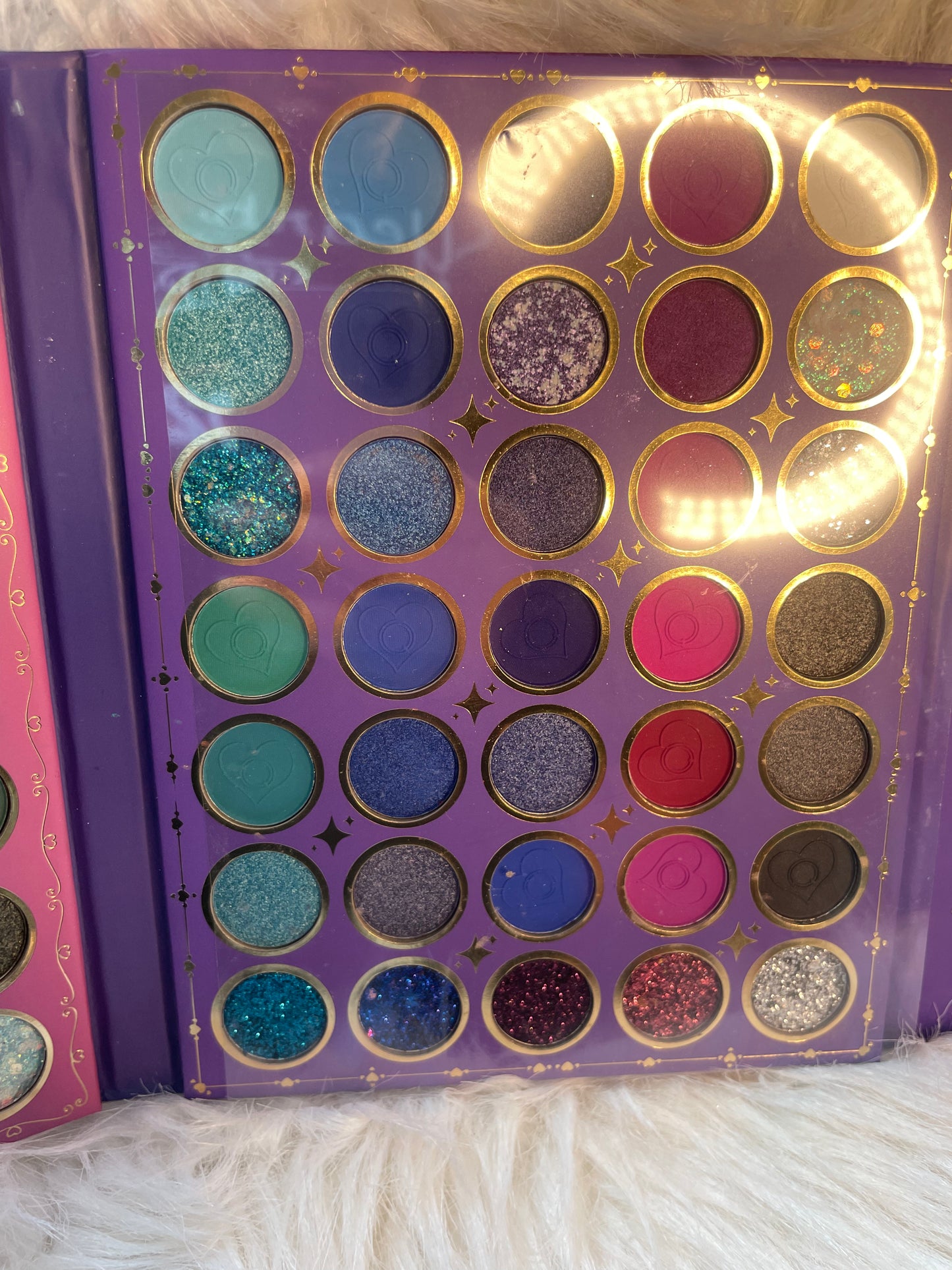 Selena eyeshadow palette