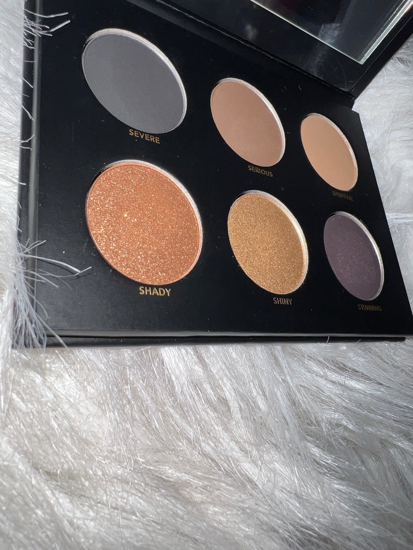 ISH Smoky Shadow Pallette